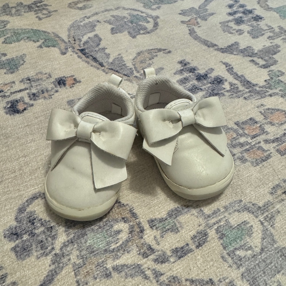 Stride Rite Kamila Bow Girl Shoes - Size 3
